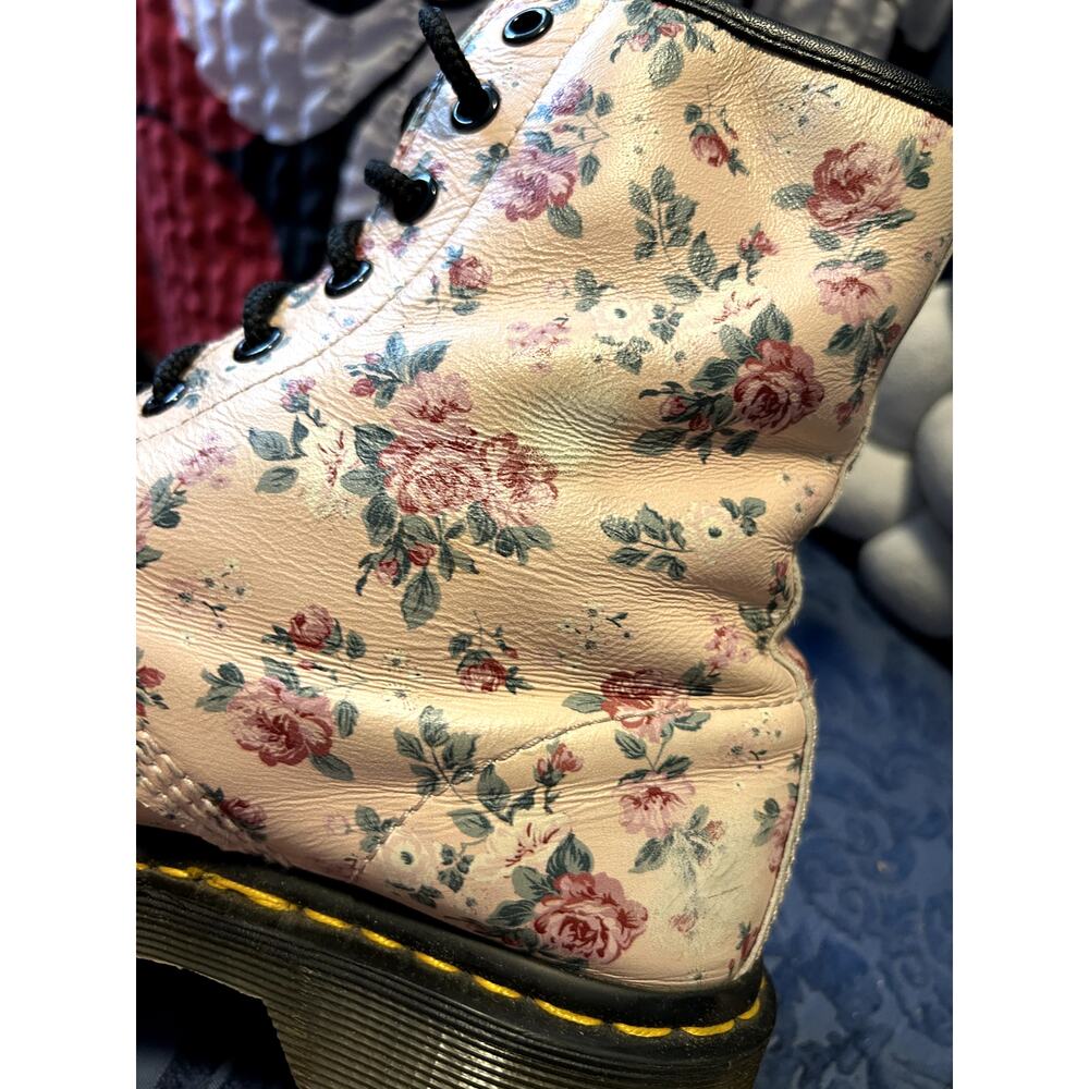 Dr Martens Vintage Cream Rose size 10/ EU 42 - Picture 5 of 8